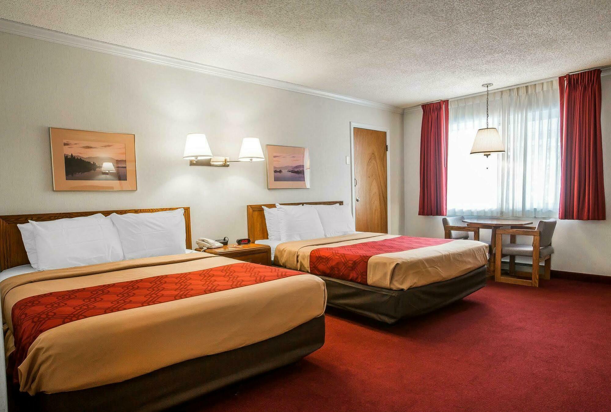 Baymont By Wyndham Lake George Kültér fotó